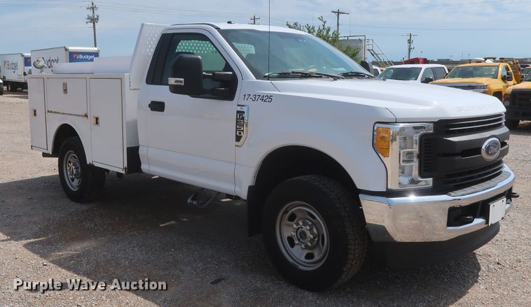 image for item HT9587 2017 Ford F350 Super Duty XL  utility bed pickup truck