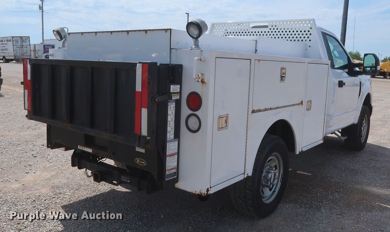 image for item HT9587 2017 Ford F350 Super Duty XL  utility bed pickup truck