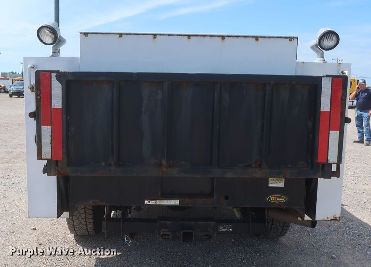 image for item HT9587 2017 Ford F350 Super Duty XL  utility bed pickup truck