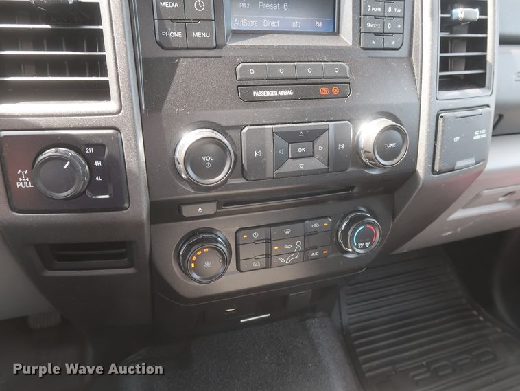 image for item HT9587 2017 Ford F350 Super Duty XL  utility bed pickup truck