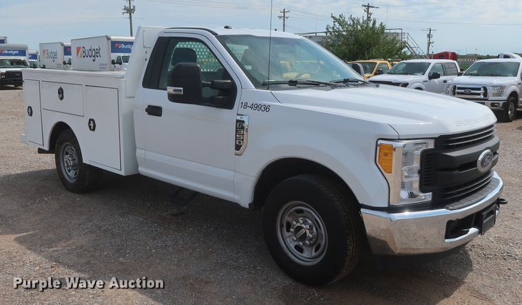 image for item HT9588 2017 Ford F350 Super Duty XL  utility bed pickup truck