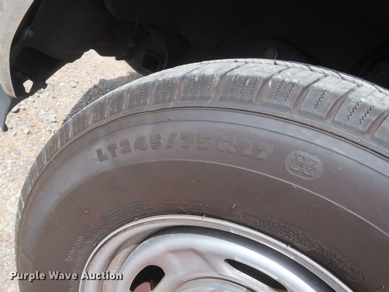 image for item HT9588 2017 Ford F350 Super Duty XL  utility bed pickup truck