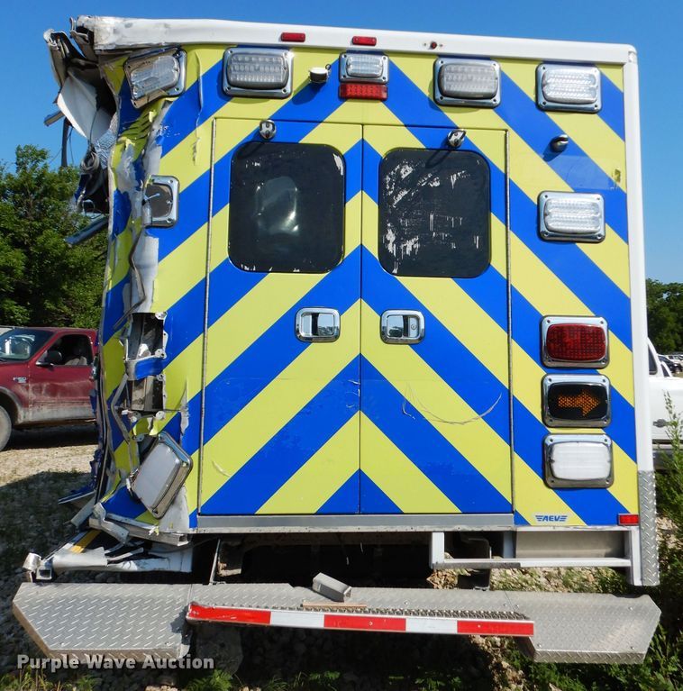 image for item HV9264 2014 AEV ambulance body
