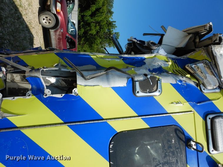 image for item HV9264 2014 AEV ambulance body