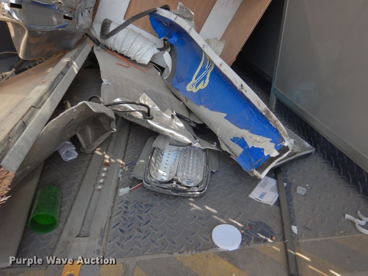 image for item HV9264 2014 AEV ambulance body