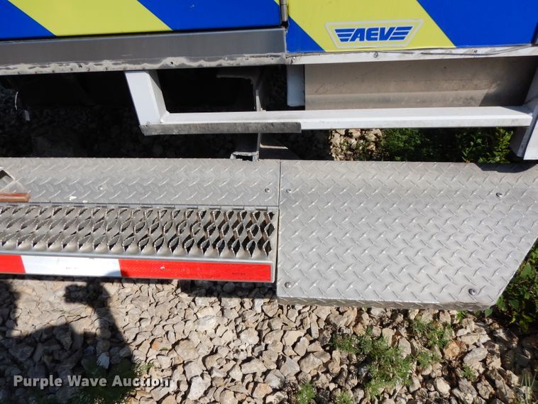 image for item HV9264 2014 AEV ambulance body