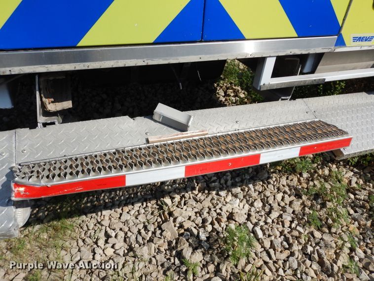 image for item HV9264 2014 AEV ambulance body