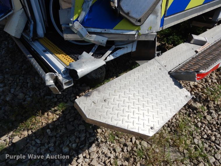 image for item HV9264 2014 AEV ambulance body