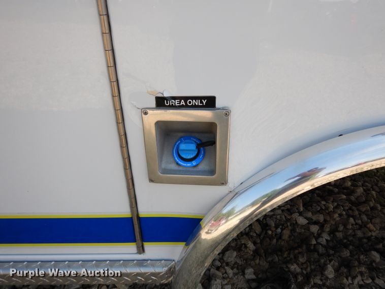 image for item HV9264 2014 AEV ambulance body