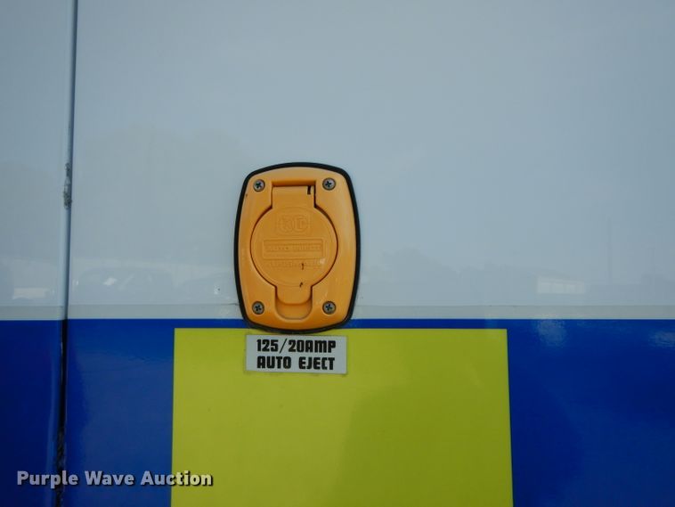 image for item HV9264 2014 AEV ambulance body