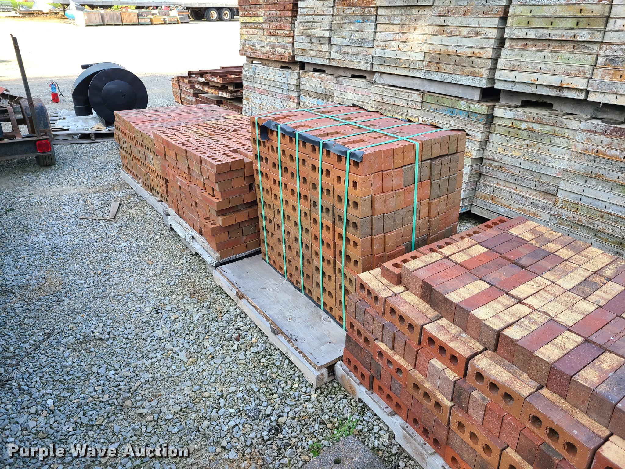 (5) pallets of bricks in Sedalia, MO Item GT9143 sold Purple Wave