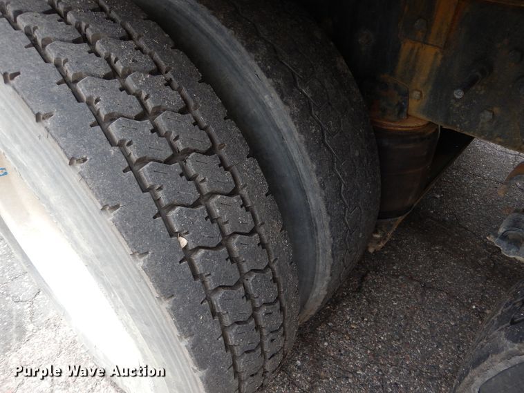 image for item DA8394 1998 Mack CH613  dump truck