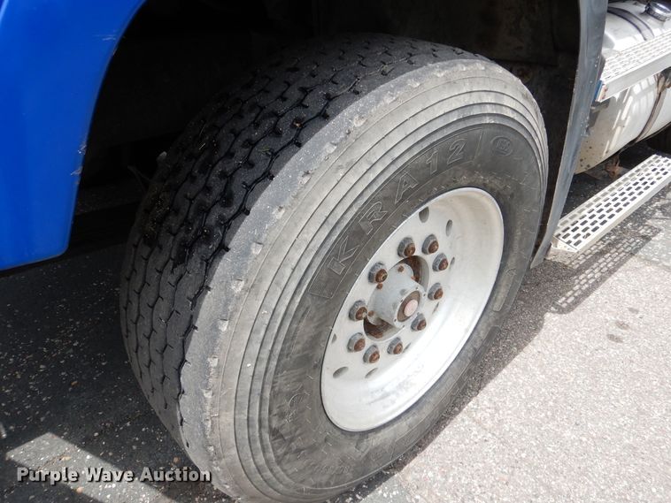 image for item DA8394 1998 Mack CH613  dump truck