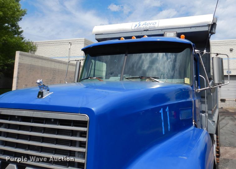 image for item DA8394 1998 Mack CH613  dump truck