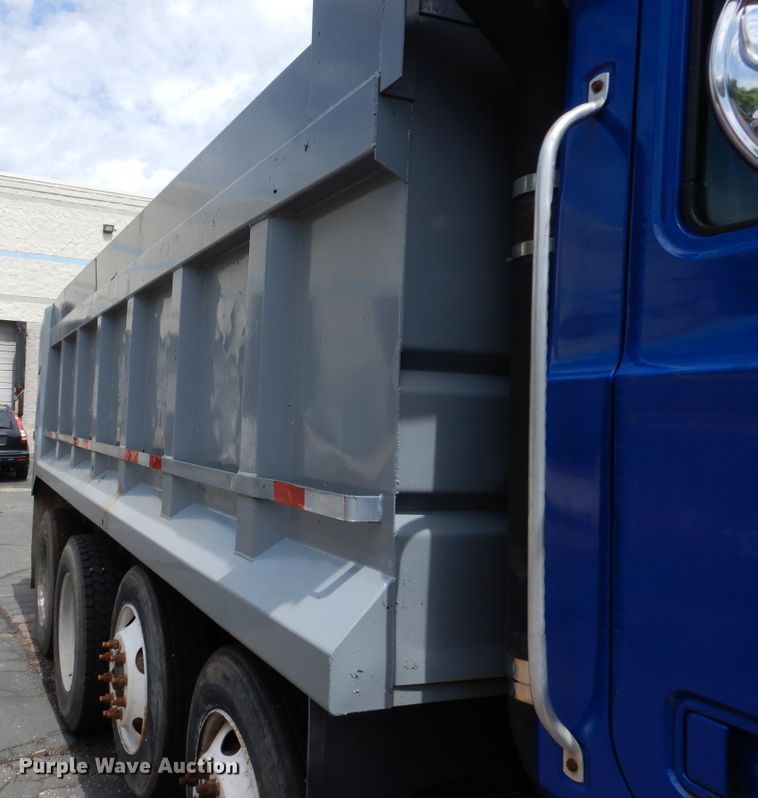 image for item DA8394 1998 Mack CH613  dump truck