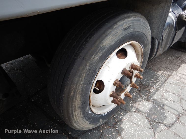 image for item DA8394 1998 Mack CH613  dump truck