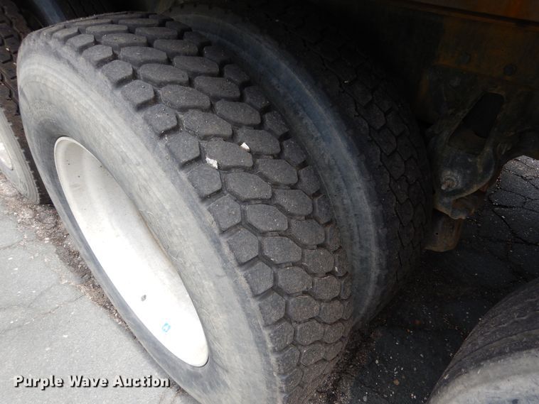 image for item DA8394 1998 Mack CH613  dump truck