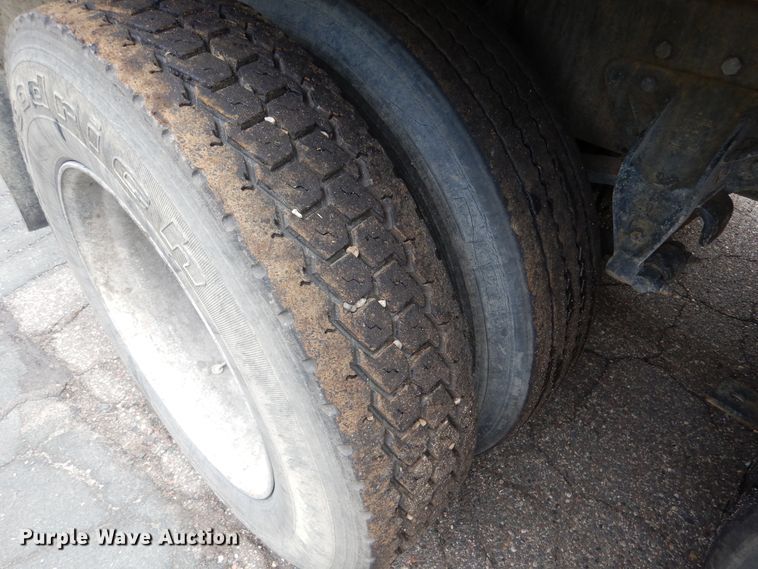 image for item DA8394 1998 Mack CH613  dump truck