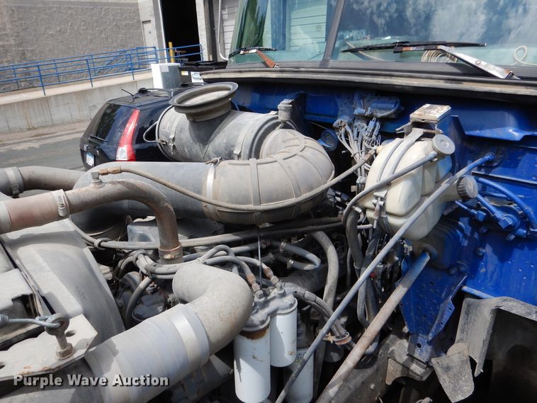 image for item DA8394 1998 Mack CH613  dump truck