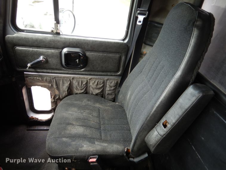 image for item DA8394 1998 Mack CH613  dump truck