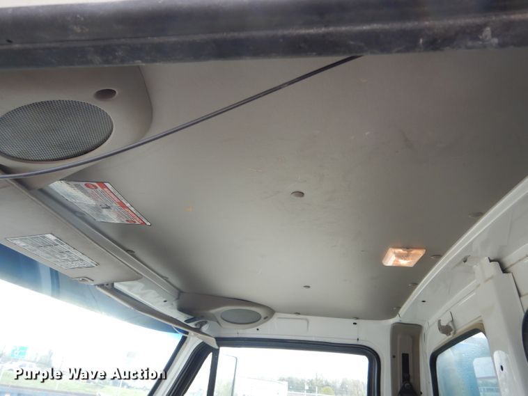 image for item DF3078 2004 Sterling LT7500 crane truck