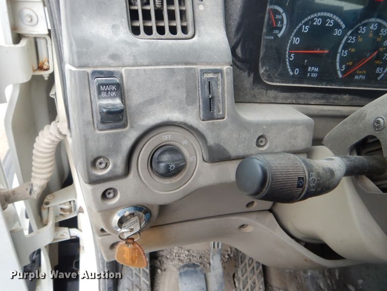 image for item DF3078 2004 Sterling LT7500 crane truck