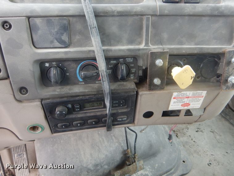 image for item DF3078 2004 Sterling LT7500 crane truck