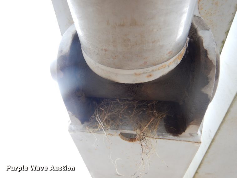 image for item DF3078 2004 Sterling LT7500 crane truck