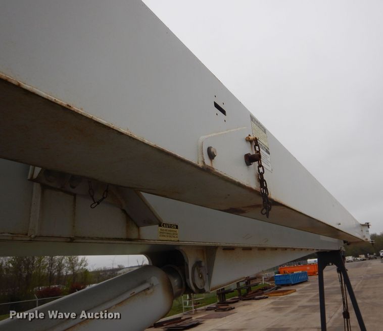 image for item DF3078 2004 Sterling LT7500 crane truck