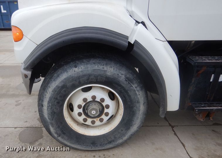 image for item DF3078 2004 Sterling LT7500 crane truck