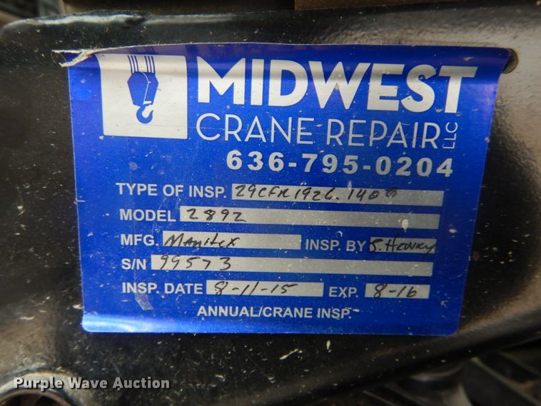 image for item DF3078 2004 Sterling LT7500 crane truck