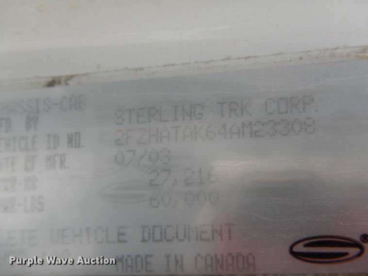 image for item DF3078 2004 Sterling LT7500 crane truck