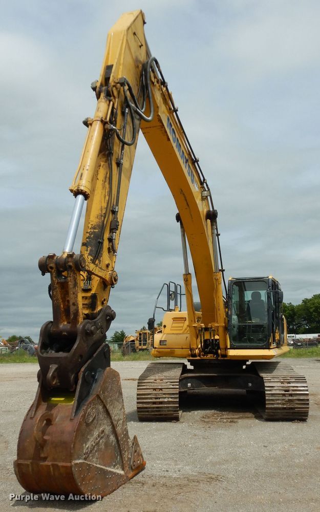 image for item DF4202 2013 Komatsu PC360LC-10  hydraulic excavator