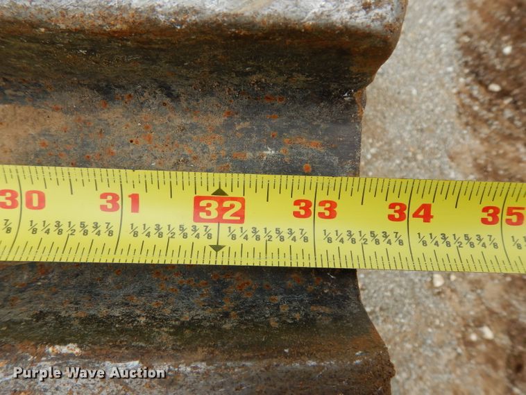 image for item DF4202 2013 Komatsu PC360LC-10  hydraulic excavator