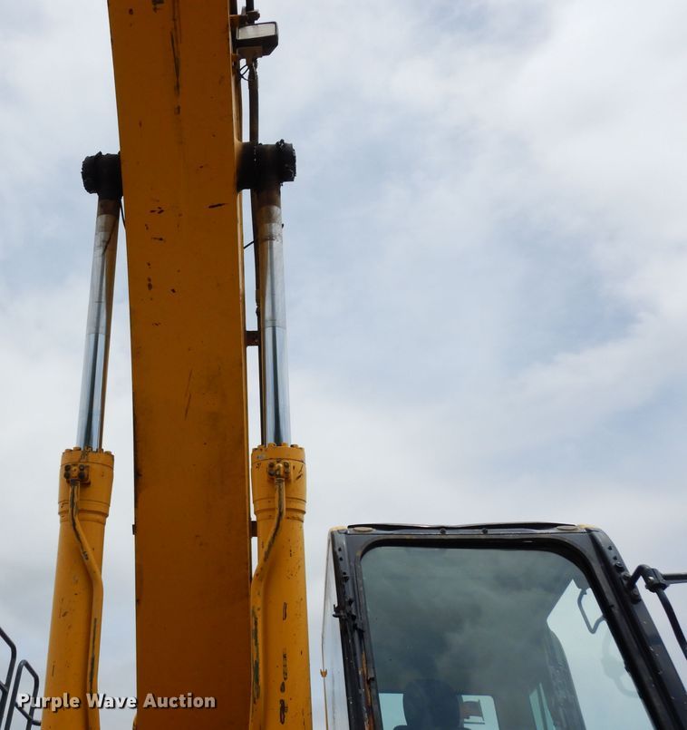 image for item DF4202 2013 Komatsu PC360LC-10  hydraulic excavator