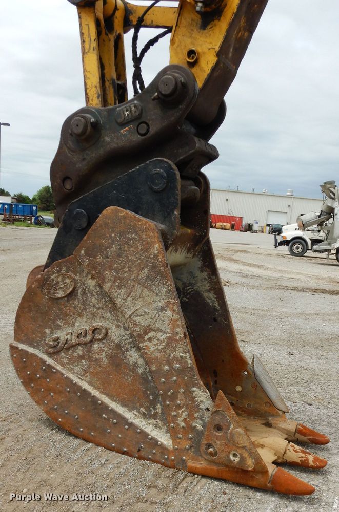 image for item DF4202 2013 Komatsu PC360LC-10  hydraulic excavator