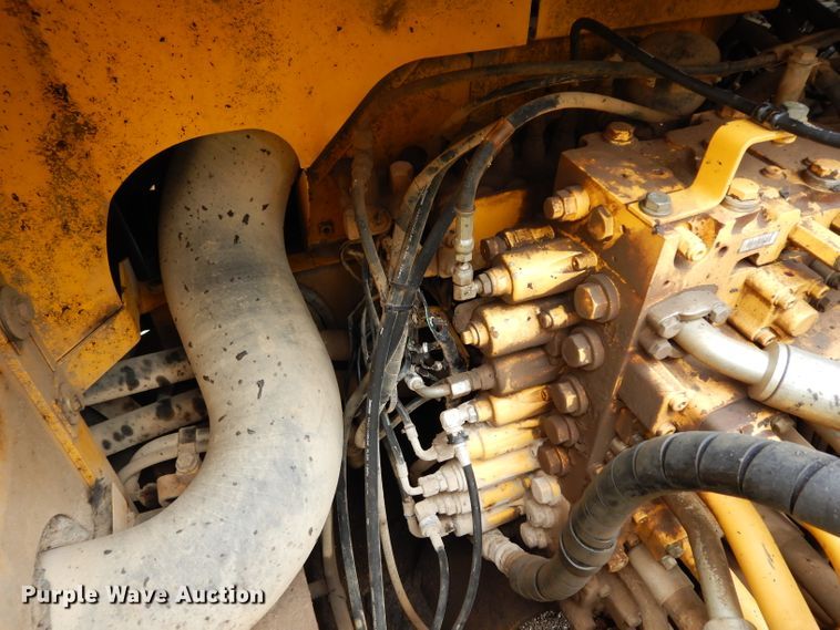 image for item DF4202 2013 Komatsu PC360LC-10  hydraulic excavator