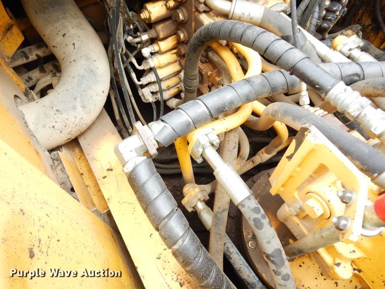 image for item DF4202 2013 Komatsu PC360LC-10  hydraulic excavator