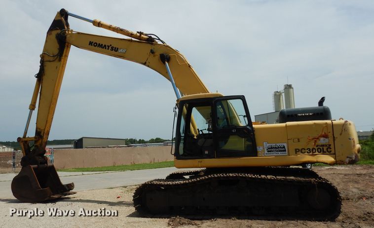image for item DF4205 2000 Komatsu PC300LC  excavator