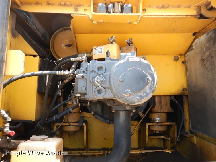 image for item DF4205 2000 Komatsu PC300LC  excavator