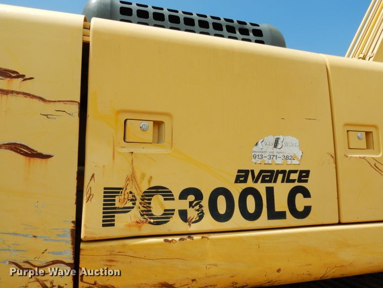 image for item DF4205 2000 Komatsu PC300LC  excavator