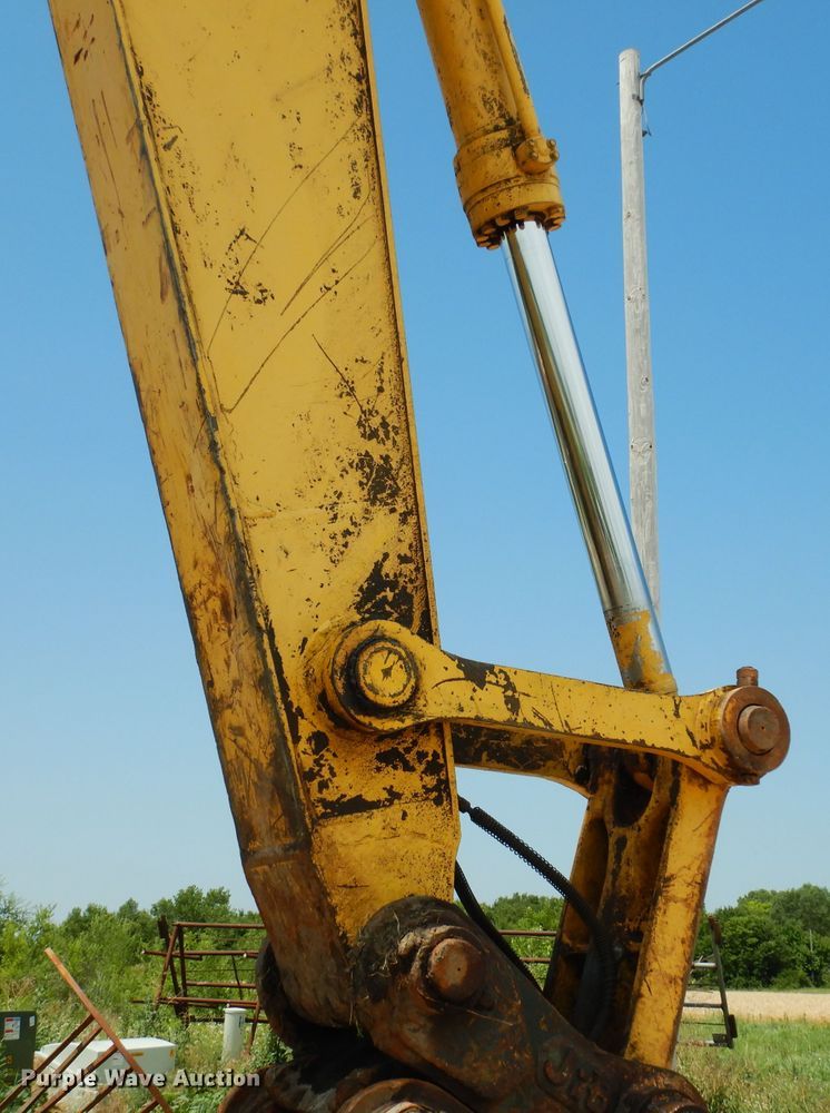 image for item DF4205 2000 Komatsu PC300LC  excavator