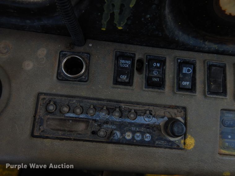 image for item DF4205 2000 Komatsu PC300LC  excavator