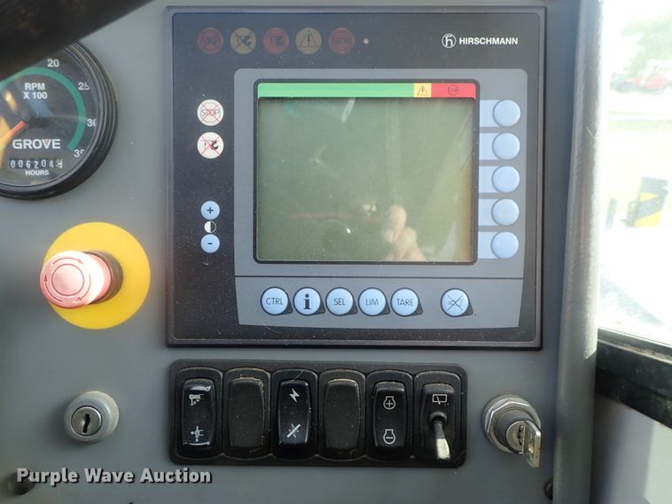 image for item DG2276 2008 Grove RT530E-2  crane