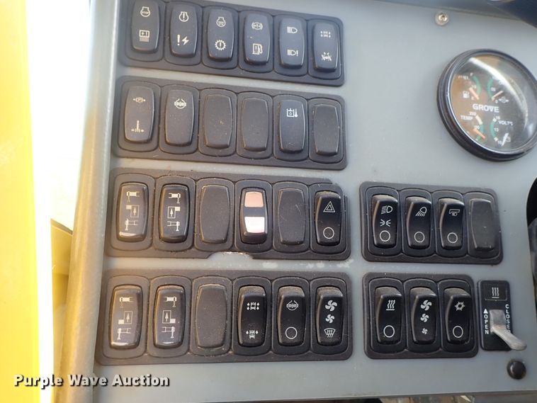 image for item DG2276 2008 Grove RT530E-2  crane