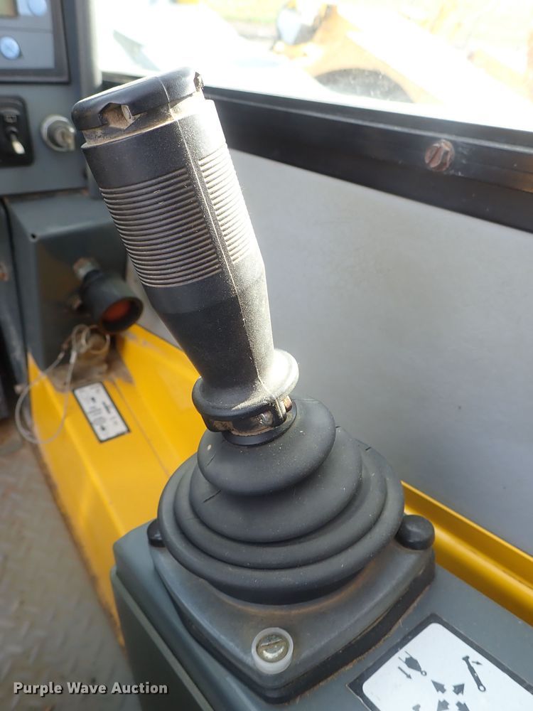 image for item DG2276 2008 Grove RT530E-2  crane