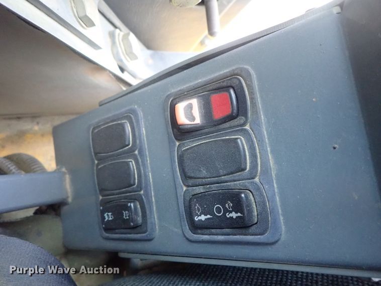 image for item DG2276 2008 Grove RT530E-2  crane