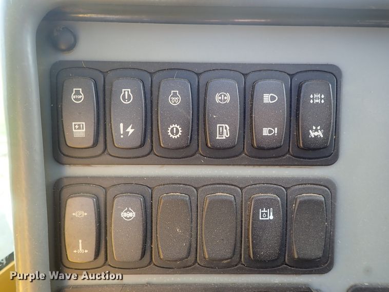 image for item DG2276 2008 Grove RT530E-2  crane