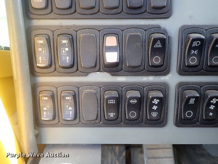 image for item DG2276 2008 Grove RT530E-2  crane