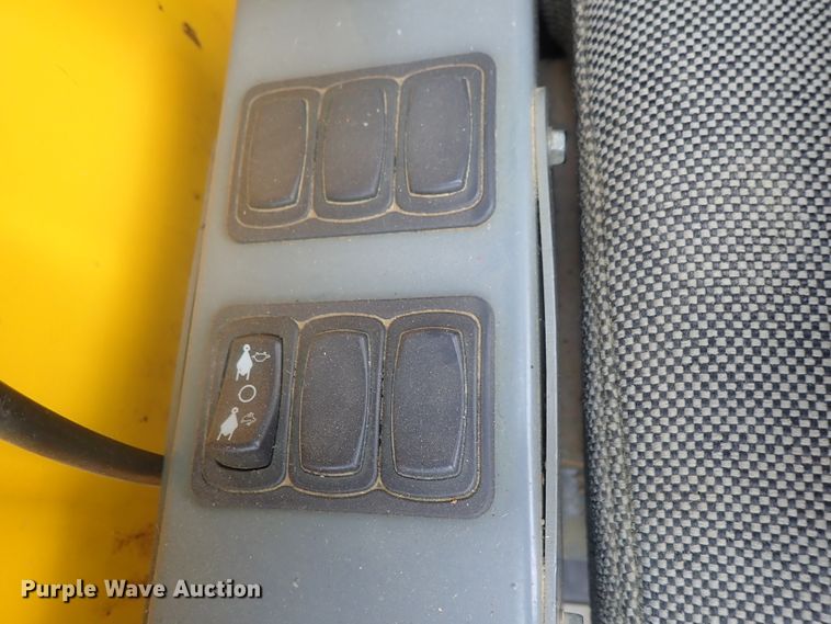 image for item DG2276 2008 Grove RT530E-2  crane